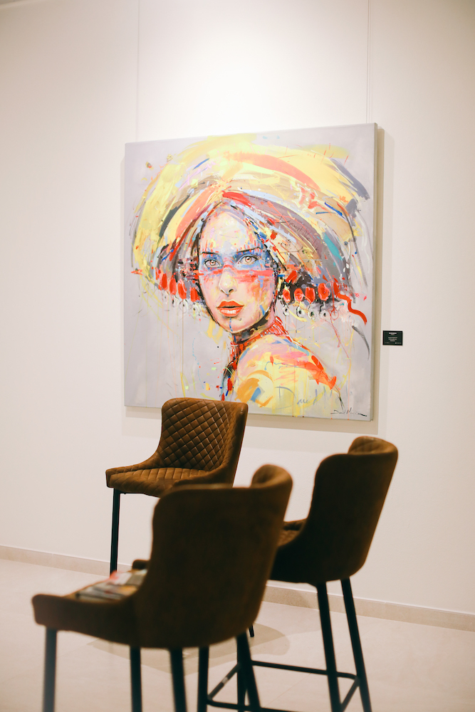 Image gallery image