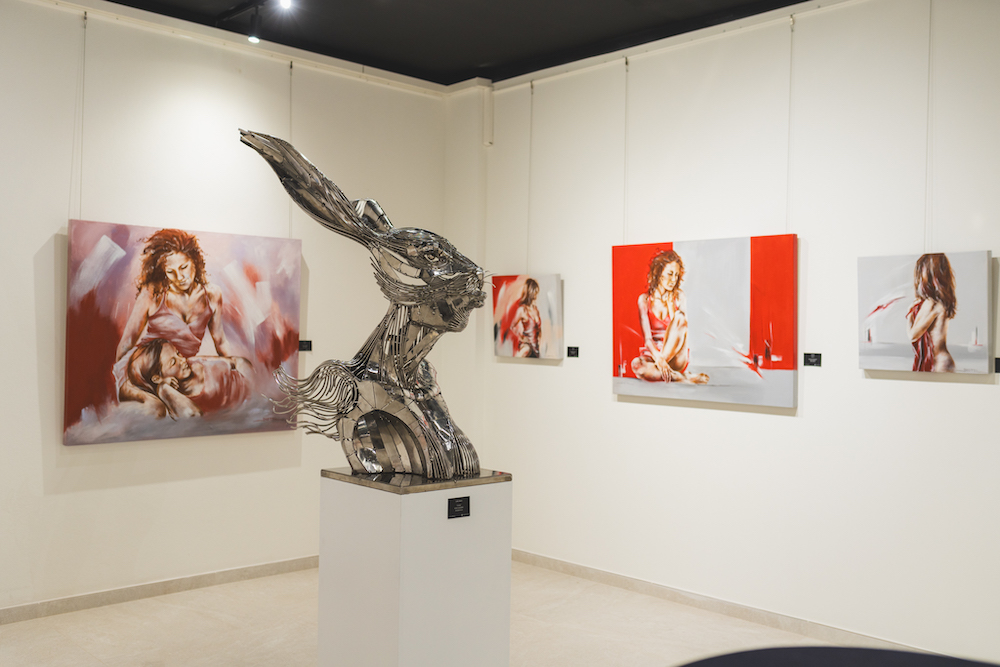 Image gallery image