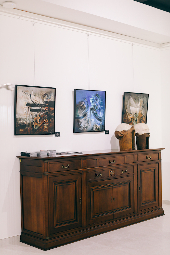 Image gallery image