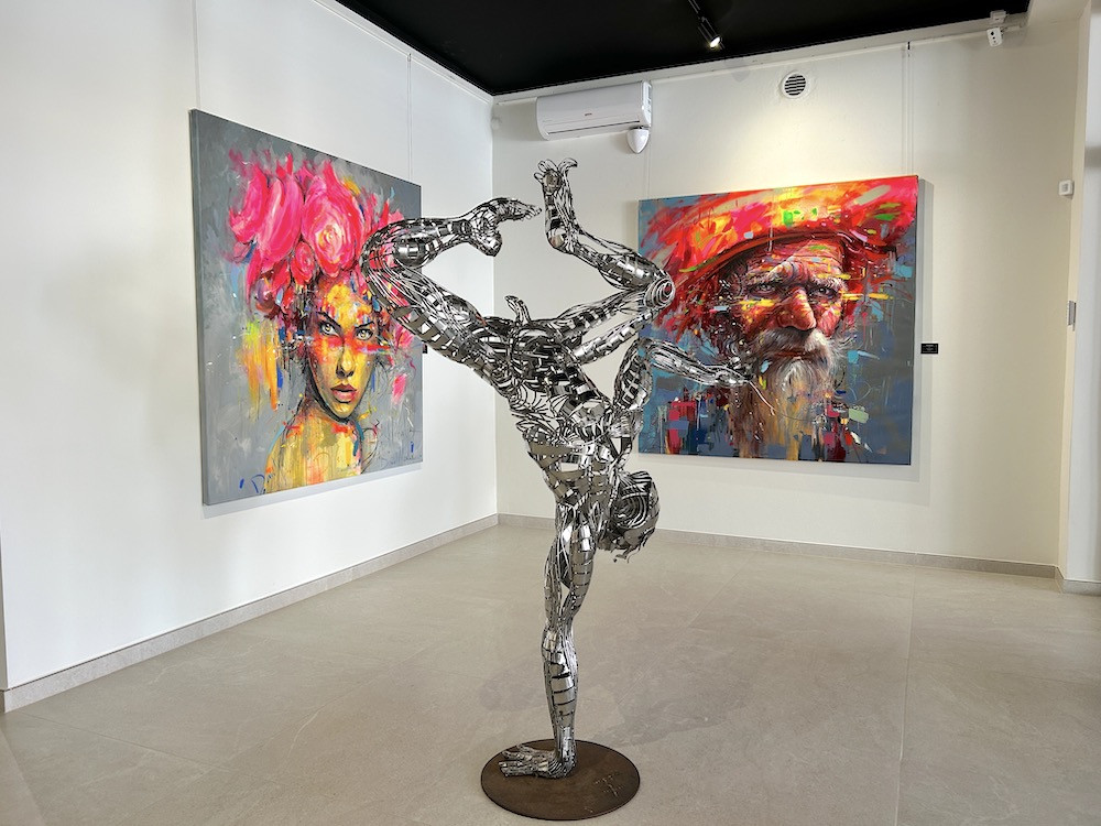 Image gallery image